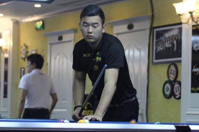 法媒预测摩纳哥vs大巴黎首发：登贝莱PK巴洛贡，波巴替补