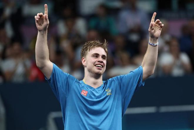 沃勒尔：维尔茨在英超被批评很正常，他不会因此迷失方向