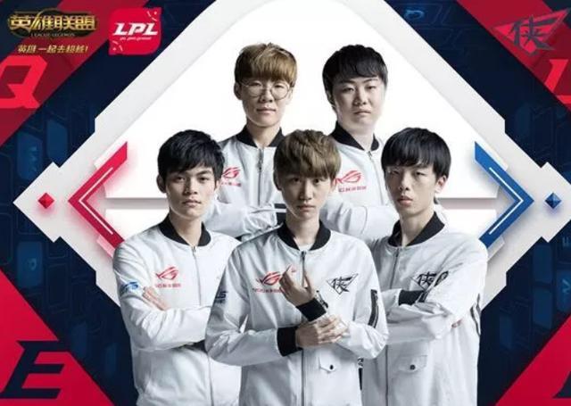 在现代足球 在现代足球