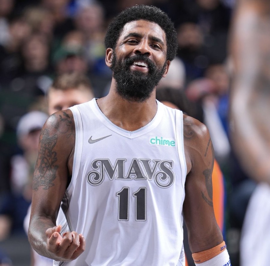 给投射出色 给投射出色